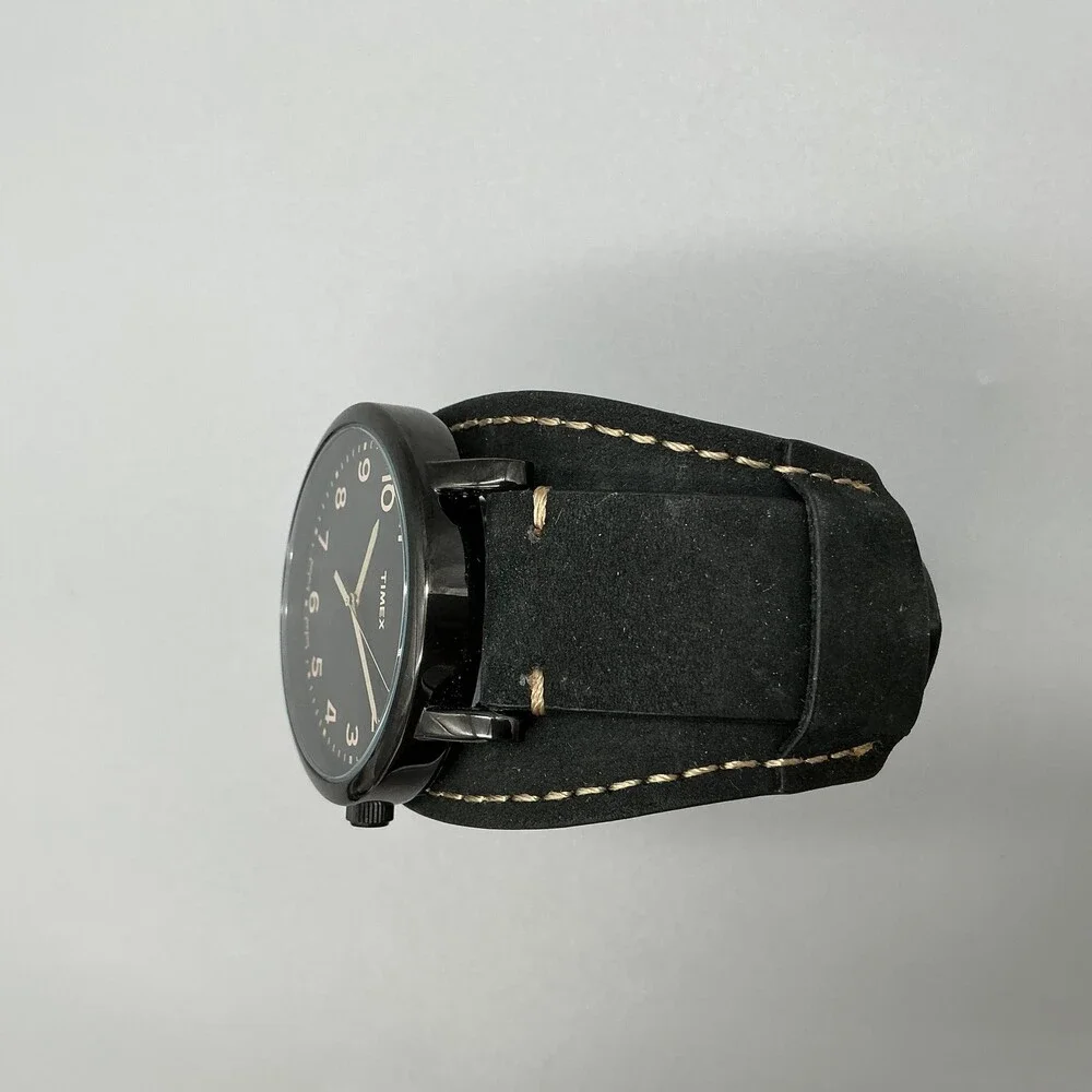 Timex Indiglo WR30M Mens Watch 42mm Black Dial Black Leather Bund New Battery